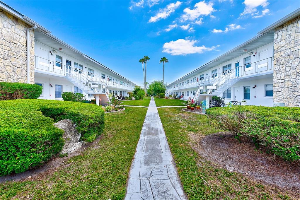 5915 18th St N 3, Saint Petersburg, FL 33714 MLS U8199843 Coldwell