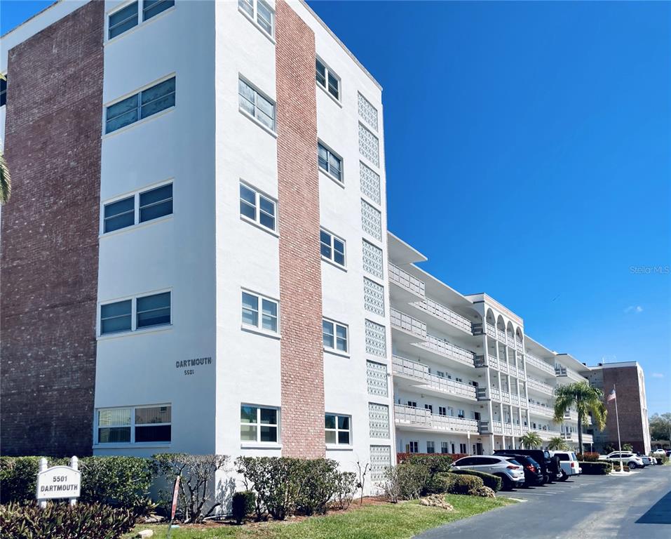 5501 80th St N 410, Saint Petersburg, FL 33709 MLS U8202821