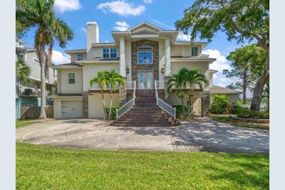 1540 Riverside Drive, Tarpon Springs, FL 34689 - Photo 1