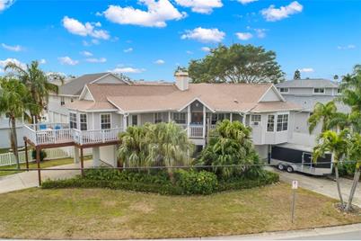 275 126th Avenue, Treasure Island, FL 33706 - Photo 1