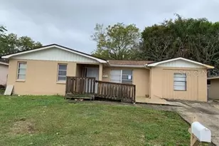 7236 San Carlos Dr, Port Richey, FL 34668 - Photo 1