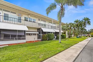 4001 58th St N, Kenneth City, FL 33709 - Photo 1