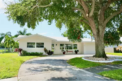 522 Shore Drive, Largo, FL 33771 - Photo 1