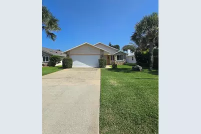 833 E 22nd Avenue, New Smyrna Beach, FL 32169 - Photo 1