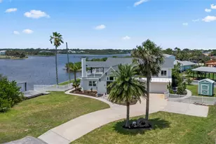 604 Springdale Dr, Flagler Beach, FL 32136 - Photo 1