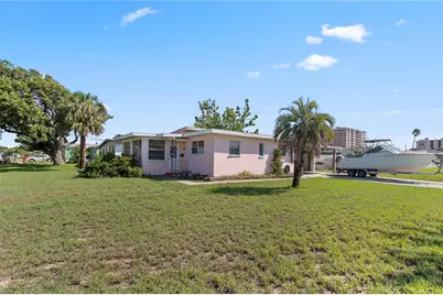 3267 S Peninsula Drive, Daytona Beach, FL 32118 - Photo 1