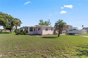 3267 S Peninsula Dr, Daytona Beach, FL 32118 - Photo 1