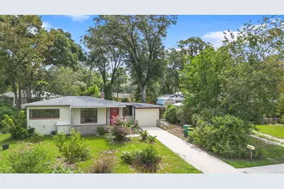 605 N Kentucky Avenue, Deland, FL 32724 - Photo 1