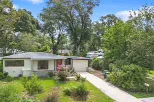 605 N Kentucky Ave, Deland, FL 32724 - Photo 1