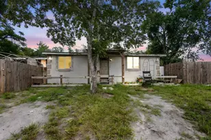 31605 Skyline Dr, Deland, FL 32720 - Photo 1