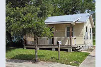 545 Washington Street, New Smyrna Beach, FL 32168 - Photo 1