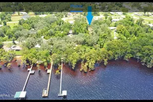 329 Riviera Dr, Crescent City, FL 32112 - Photo 1