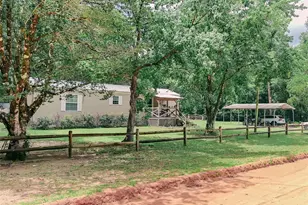 2107 Denise St, Interlachen, FL 32148 - Photo 1