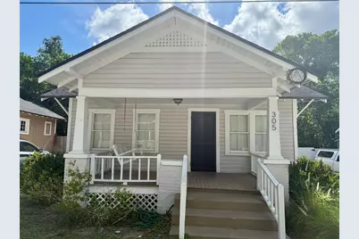 305 Page Court, Deland, FL 32720 - Photo 1