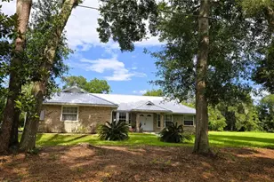 391 N High St, Lake Helen, FL 32744 - Photo 1