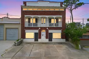 204 Magnolia St, New Smyrna Beach, FL 32168 - Photo 1