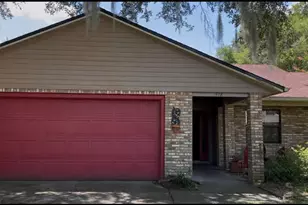 418 Berwick Cir, Deland, FL 32724 - Photo 1