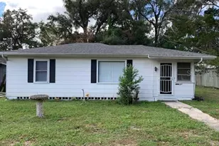 512 S Florida Ave, Deland, FL 32720 - Photo 1