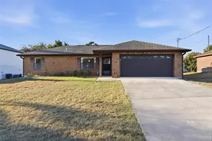 536 Gaspar Ave, Deltona, FL 32725 - Photo 1