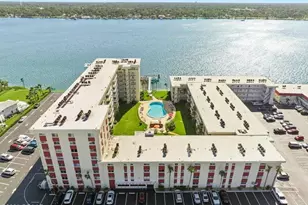 2711 N Halifax Ave, Daytona Beach, FL 32118 - Photo 1