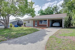 720 Crestview Dr, Orange City, FL 32763 - Photo 1