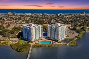935 N Halifax Ave, Daytona Beach, FL 32118 - Photo 1