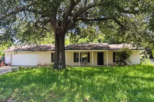 601 Hillcrest Ave, Titusville, FL 32796 - Photo 1