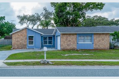3544 Seven Springs Boulevard, New Port Richey, FL 34655 - Photo 1