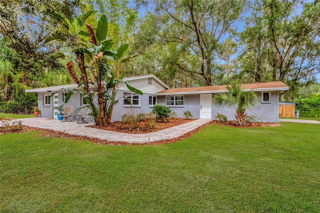 1057 Stardust Ln, Lutz, FL 33548 MLS W7858787 Coldwell Banker