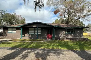 3234 Ella Ln, New Port Richey, FL 34655 - Photo 1