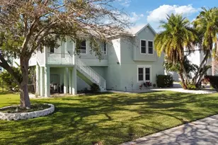 3207 Hibiscus Dr, Hernando Beach, FL 34607 - Photo 1