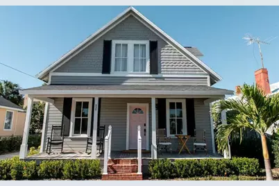 227 Hibiscus Street, Tarpon Springs, FL 34689 - Photo 1