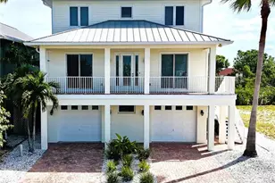 1421 Apollo Beach Blvd, Apollo Beach, FL 33572 - Photo 1