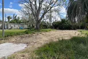 4852 Snug Harbor Rd, New Port Richey, FL 34652 - Photo 1