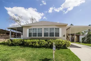 846 Oakwood Dr, Tarpon Springs, FL 34689 - Photo 1