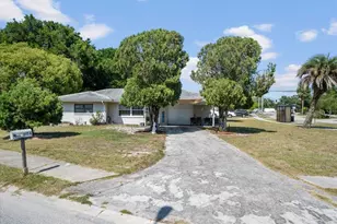 5154 Allamanda Dr, New Port Richey, FL 34652 - Photo 1