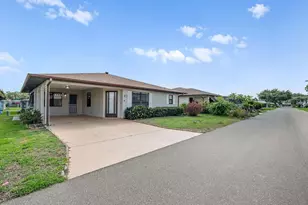 4856 Colonnades Cir W, Lakeland, FL 33811 - Photo 1