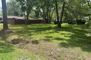 717 Whiteway Dr, Brooksville, FL 34601 - Photo 1