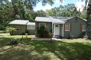 1042 Howell Ave, Brooksville, FL 34601 - Photo 1