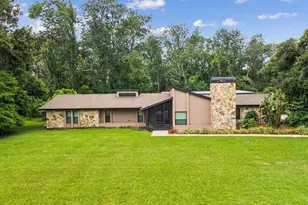 10720 Skyhawk Dr, New Port Richey, FL 34654 - Photo 1