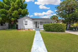 4035 Fairfield Ave S, Saint Petersburg, FL 33711 - Photo 1