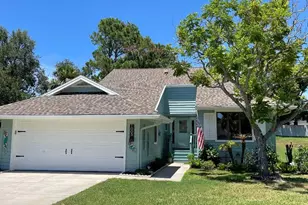 1005 Lake Avoca Pl, Tarpon Springs, FL 34689 - Photo 1