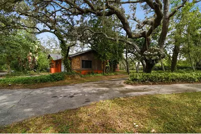 9885 Lakeview Drive, New Port Richey, FL 34654 - Photo 1