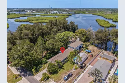 521 Midway Lane, Tarpon Springs, FL 34689 - Photo 1