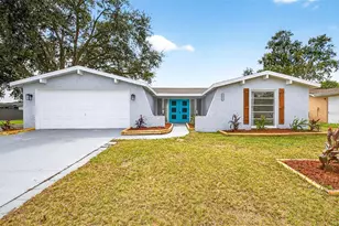 9633 Lakeside Ln, Port Richey, FL 34668 - Photo 1