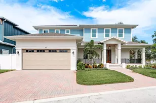 35 Acacia St, Tarpon Springs, FL 34689 - Photo 1