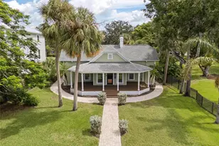 184 N Spring Blvd, Tarpon Springs, FL 34689 - Photo 1