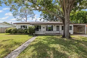 1038 53rd Ave N, Saint Petersburg, FL 33703 - Photo 1