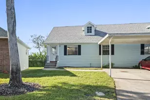 6634 Hickorywood Dr, New Port Richey, FL 34653 - Photo 1