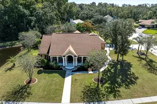 11602 Lakeview Dr, New Port Richey, FL 34654 - Photo 1